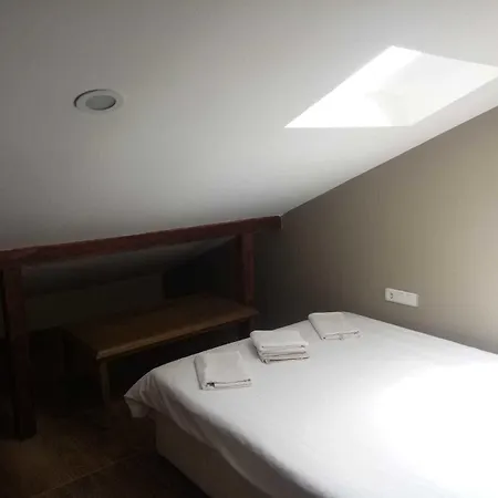 Отель Sea Port House 3*