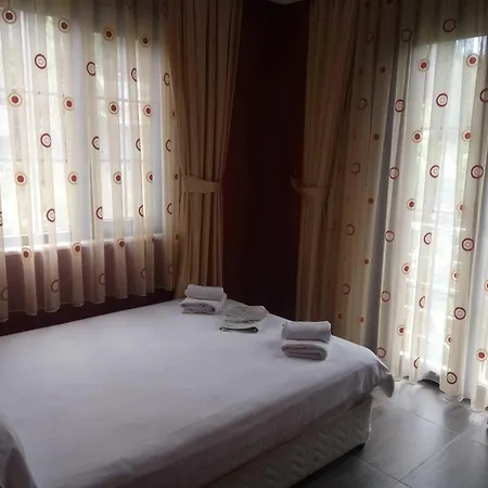 Sea Port House Hotel